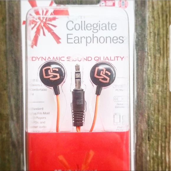 Collegiate Earphones!! (iPhones & iPod) 📲 - Picture 3 of 3